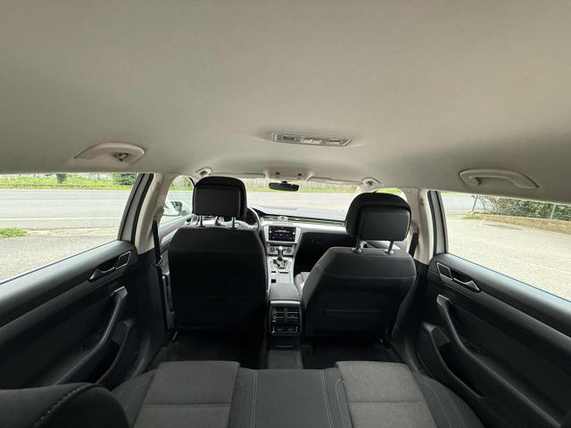 VOLKSWAGEN Passat Variant usata 29
