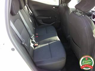 RENAULT Clio usata, con Fari LED