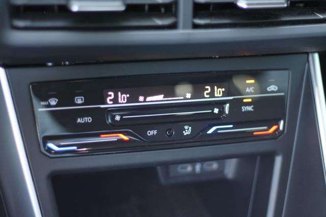 VOLKSWAGEN Taigo usata, con Volante in pelle