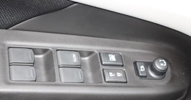 SUZUKI Swift usata, con Cruise Control