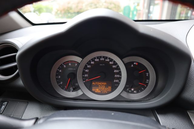 TOYOTA RAV 4 usata, con Supporto lombare