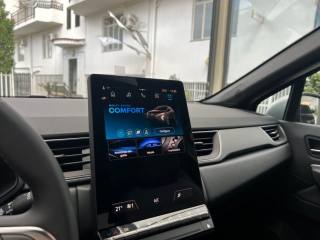 RENAULT Captur usata, con Fari LED