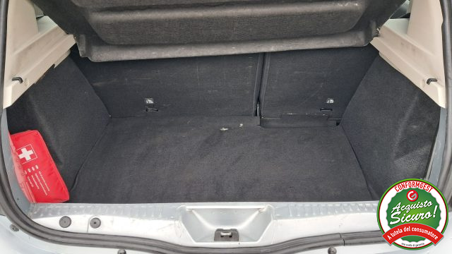 DACIA Sandero usata, con Chiusura centralizzata