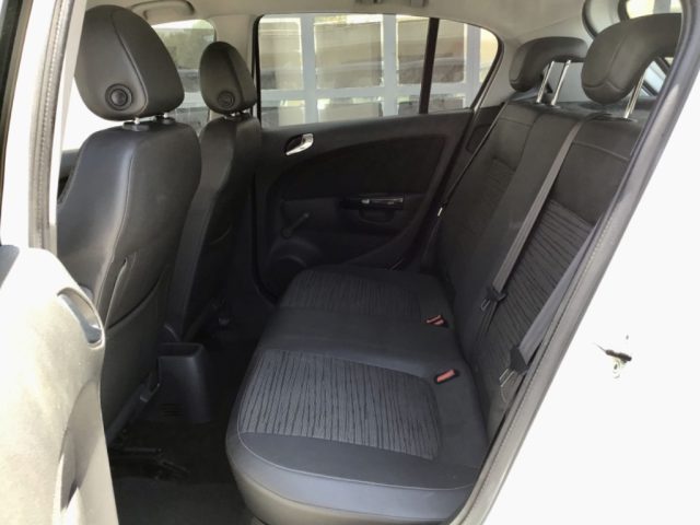 OPEL Corsa usata, con Climatizzatore