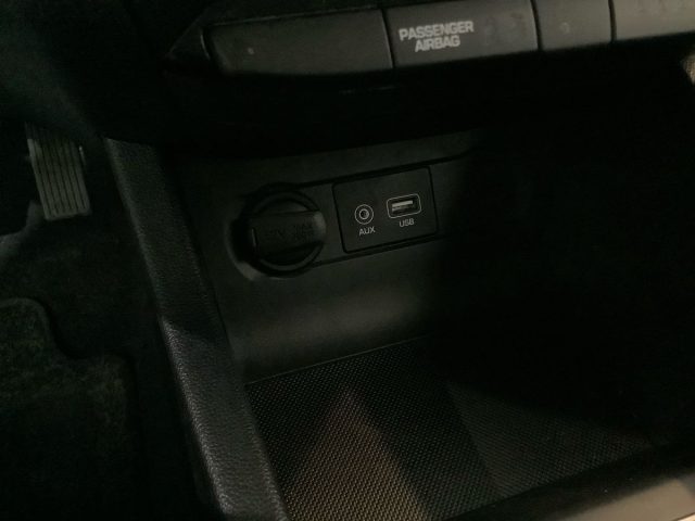HYUNDAI i20 usata, con Sensori di parcheggio posteriori