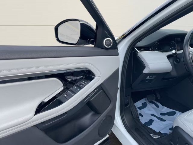 LAND ROVER Range Rover Evoque usata, con Boardcomputer