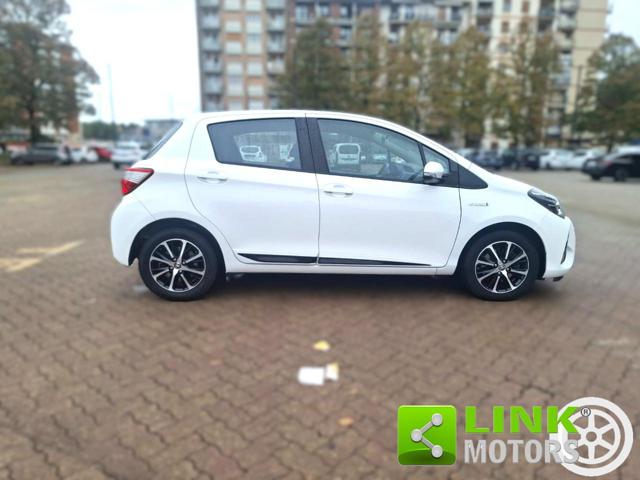 TOYOTA Yaris usata, con Fendinebbia