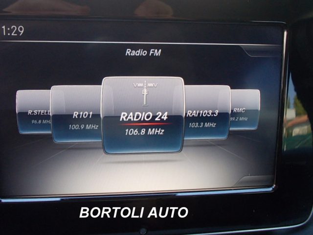 MERCEDES-BENZ GLA 200 usata, con Autoradio digitale