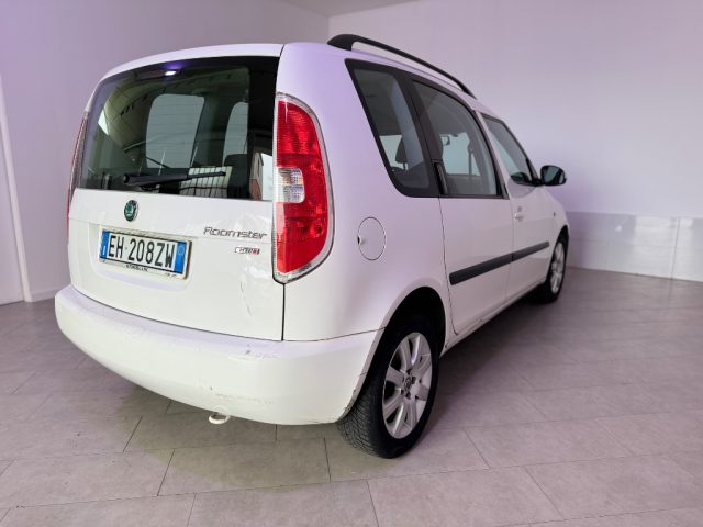 SKODA Roomster usata 10