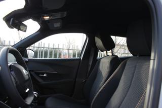 PEUGEOT 2008 usata, con Cruise Control