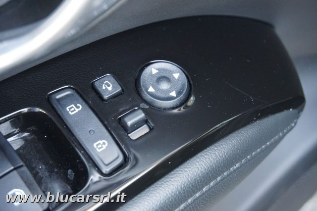 HYUNDAI Tucson usata, con Airbag testa