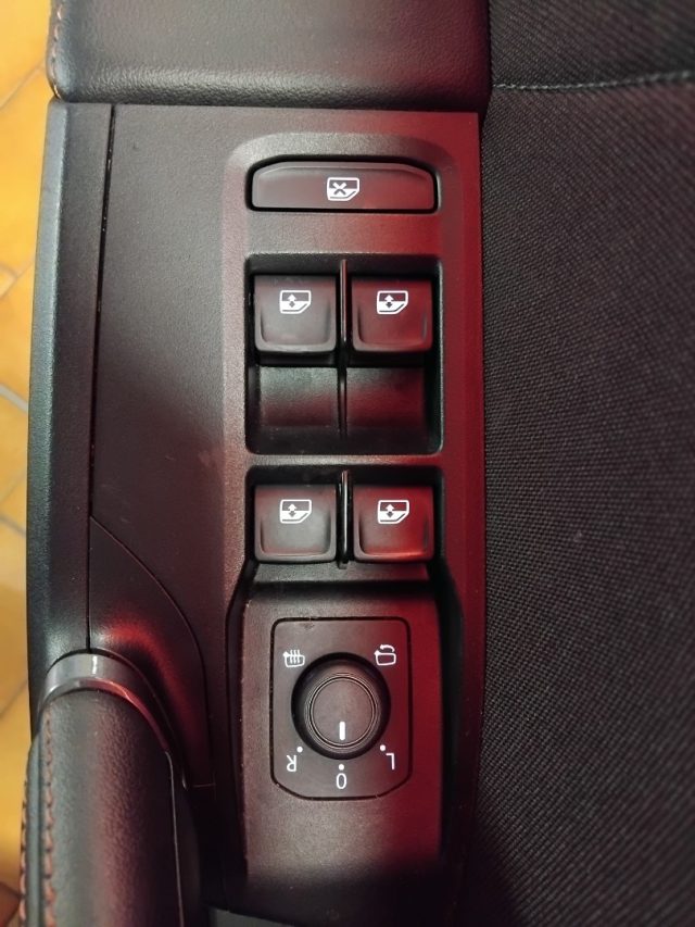 CUPRA Formentor usata, con Specchietti laterali elettrici