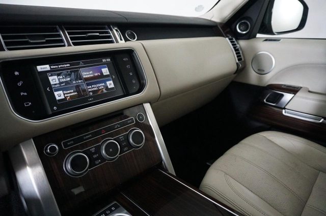 LAND ROVER Range Rover usata, con Leve al volante