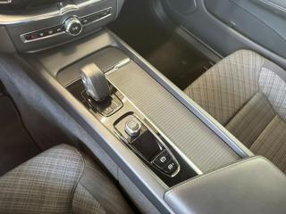 VOLVO XC60 usata, con Specchietti laterali elettrici