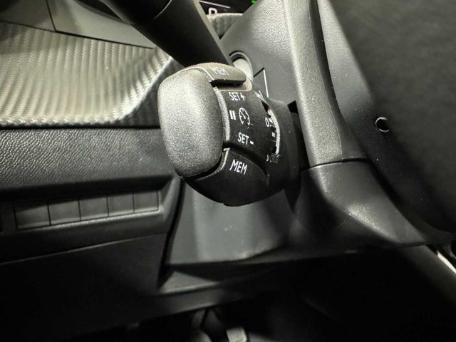 PEUGEOT 2008 usata 25
