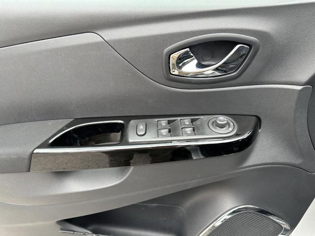 RENAULT Captur usata, con Chiusura centralizzata