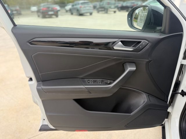 VOLKSWAGEN T-Roc usata, con Controllo elettronico della corsia