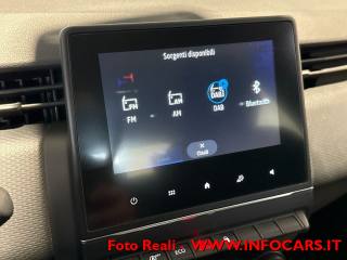 RENAULT Clio usata, con Touch screen
