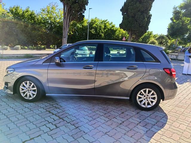 MERCEDES-BENZ B 180 usata, con Chiusura centralizzata
