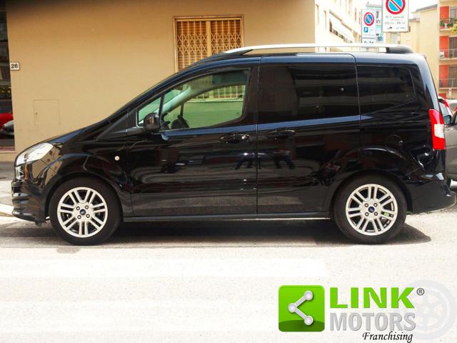 FORD Tourneo Courier usata, con Airbag