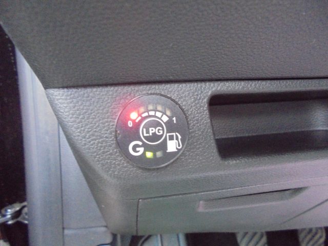 RENAULT Clio usata, con Frenata d