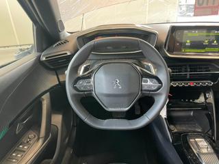 PEUGEOT 2008 usata, con USB