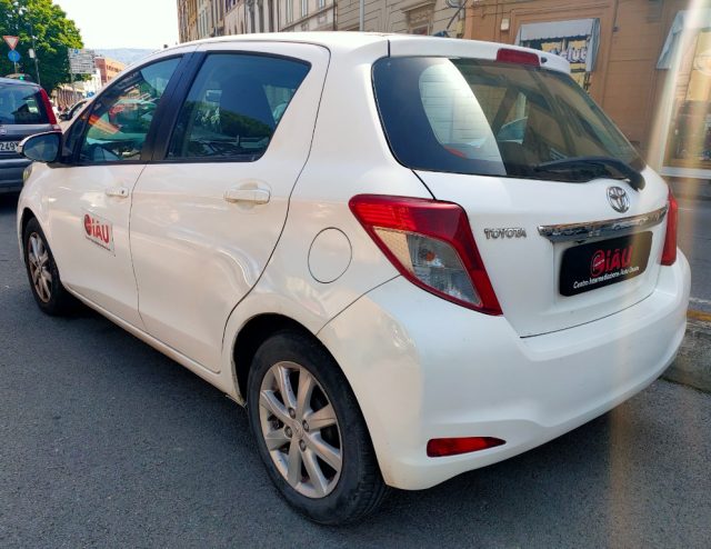 TOYOTA Yaris usata, con Alzacristalli elettrici