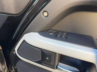 LAND ROVER Defender usata, con Chiusura centralizzata