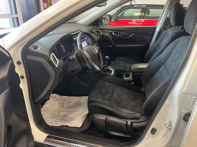 NISSAN X-Trail usata, con Sistema di navigazione