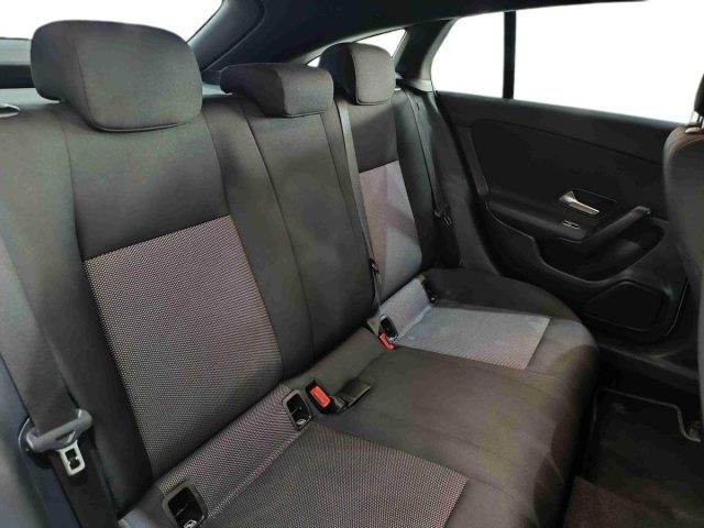 MERCEDES-BENZ CLA 180 usata, con Filtro antiparticolato