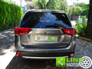 MITSUBISHI Outlander usata, con Controllo trazione