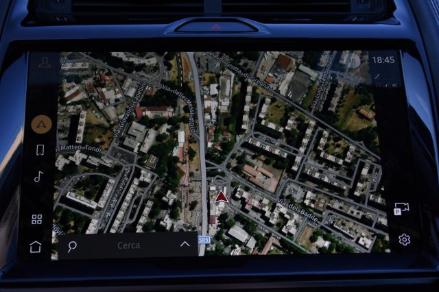 JAGUAR E-Pace usata, con Controllo elettronico della corsia