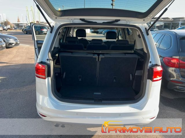 VOLKSWAGEN Touran usata, con Servosterzo