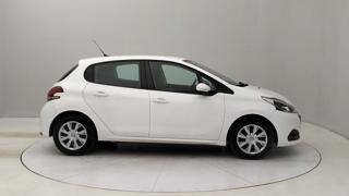 PEUGEOT 208 usata, con Autoradio