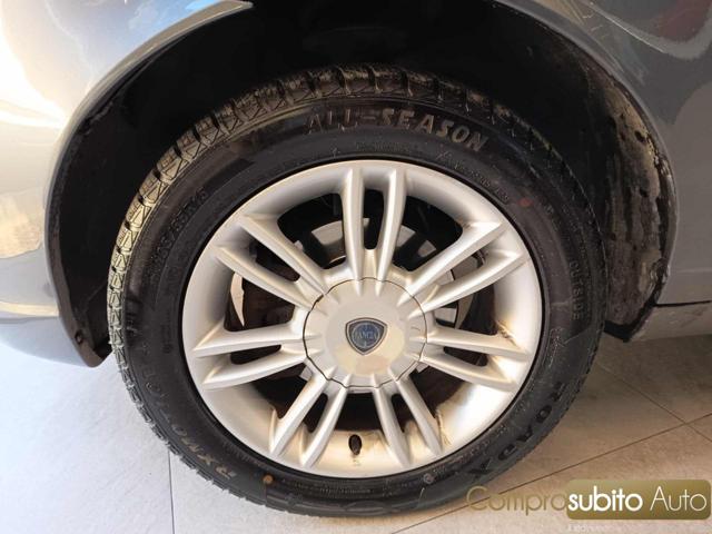 LANCIA Ypsilon usata, con Servosterzo