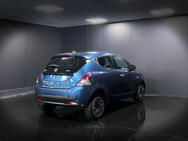 LANCIA Ypsilon usata, con Autoradio