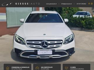 MERCEDES-BENZ E 220 usata, con USB