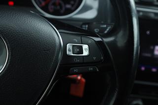 VOLKSWAGEN Golf usata, con Frenata d