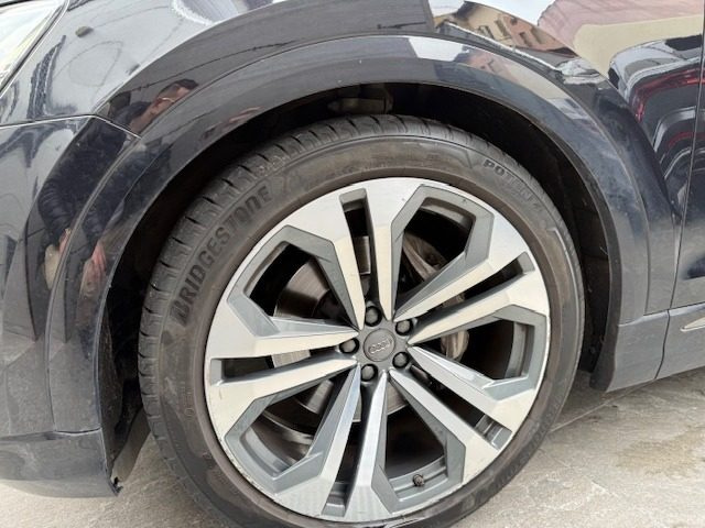 AUDI Q8 usata, con Airbag Passeggero