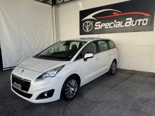 PEUGEOT 5008 usata, con Airbag laterali