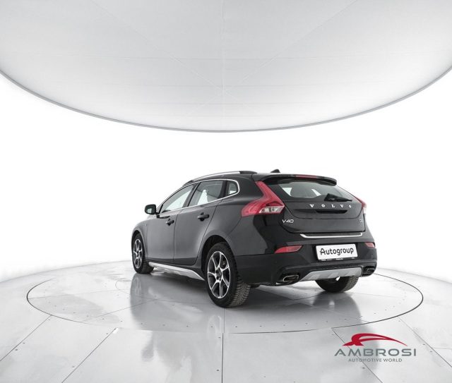 VOLVO V40 Cross Country usata 3