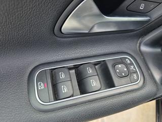 MERCEDES-BENZ A 180 usata 22