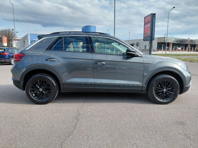 VOLKSWAGEN T-Roc usata, con Autoradio