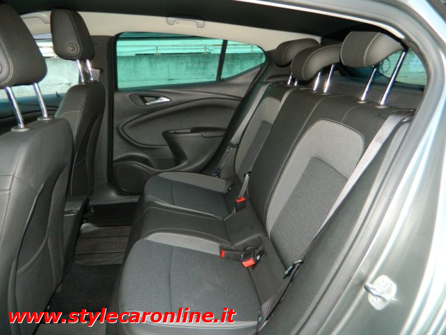 OPEL Astra usata, con Fendinebbia