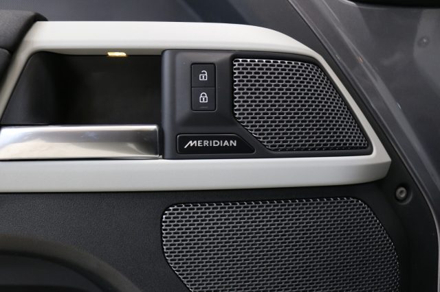 LAND ROVER Defender usata, con Interni in pelle