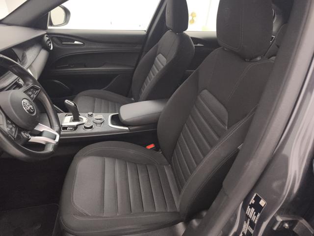 ALFA ROMEO Stelvio usata, con Controllo automatico clima