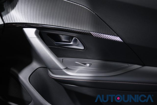PEUGEOT 2008 usata, con Sensore di luce