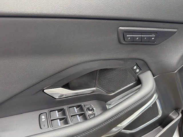 JAGUAR E-Pace usata, con Controllo trazione