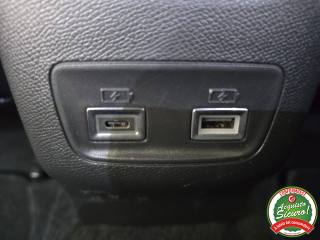 PEUGEOT 2008 usata, con Fari LED