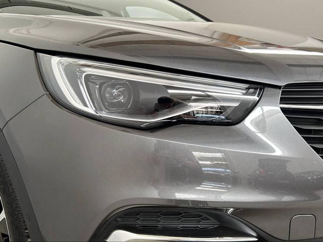 OPEL Grandland X usata, con Specchietti laterali elettrici